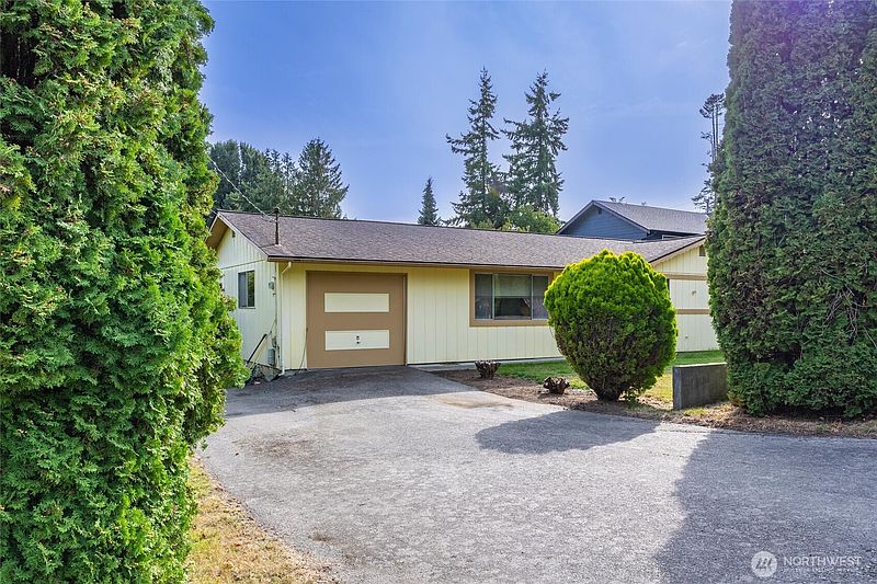 3rd image of 2120 Knox Avenue