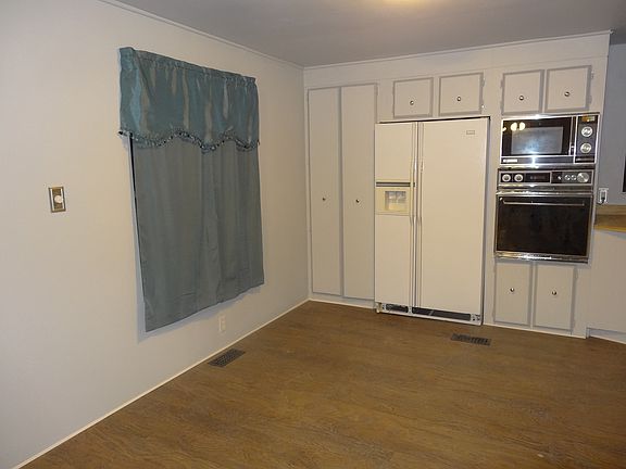 2nd image of 1155 SE Pro Mall Blvd Space 407