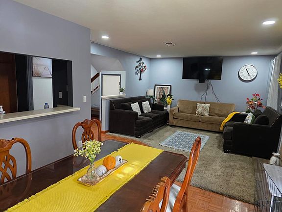 4th image of 7075 Princevalle St