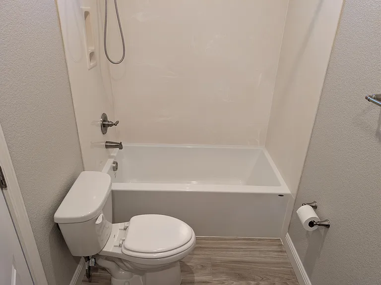 953 Posey St — Photo 29