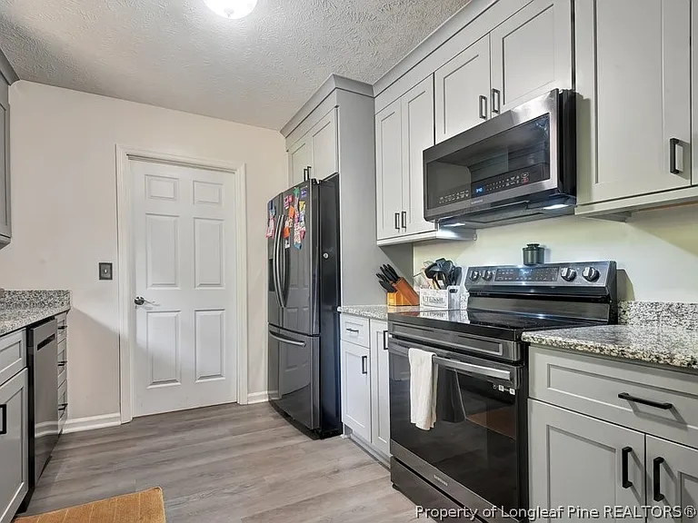 5487 Bush Ct — Photo 5