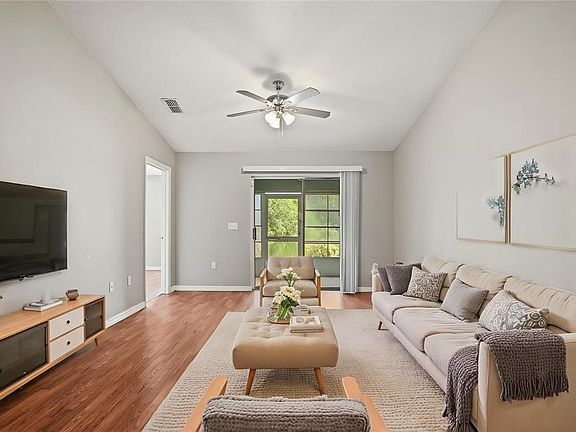 3rd image of 3435 Village Green Ct