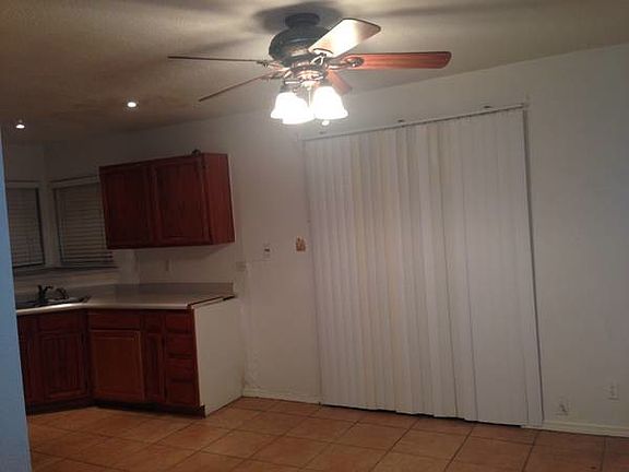 5th image of 1409 John Phelan Dr
