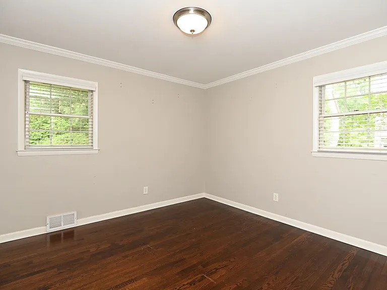 2260 Pinecliff Dr NE — Photo 14