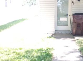 27 Robin Hood Dr APT C, Greenville, OH 45331