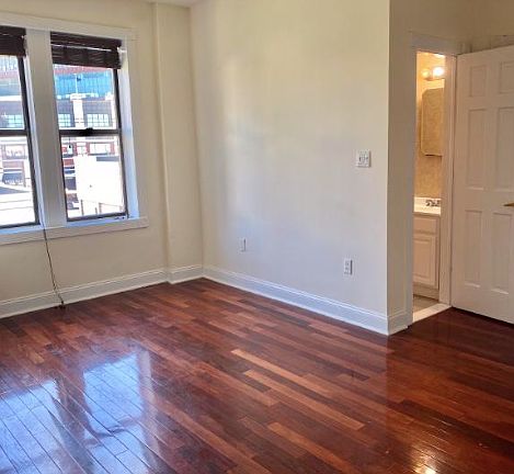 2nd image of 568 Pacific St APT 4A