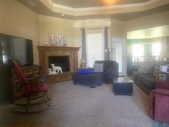 4th image of 1403 W Runyan Ave