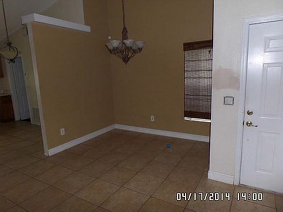 4th image of 889 Ferry Landing Ln