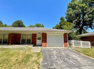 1715 Menard Dr, Belleville, IL 62220