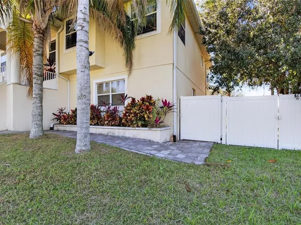 4639 Birdsong Blvd #2, Lutz, FL 33559