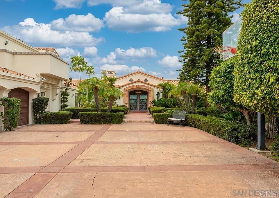 1st image of 9450 La Jolla Farms Rd