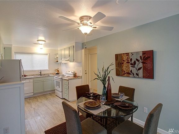 4th image of 1508 S 92nd St