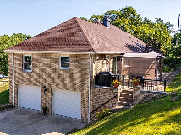 3rd image of 47728 Morningside Dr