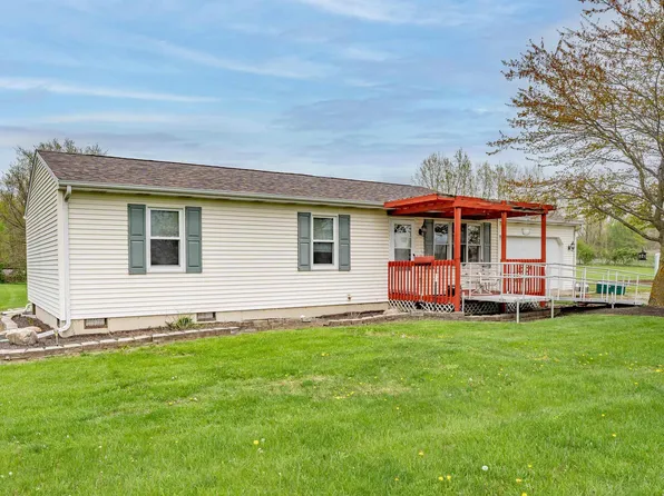 1754 W Auburn Dr, Auburn, IN 46706