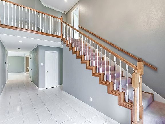 4th image of 2345 Patricia Ln