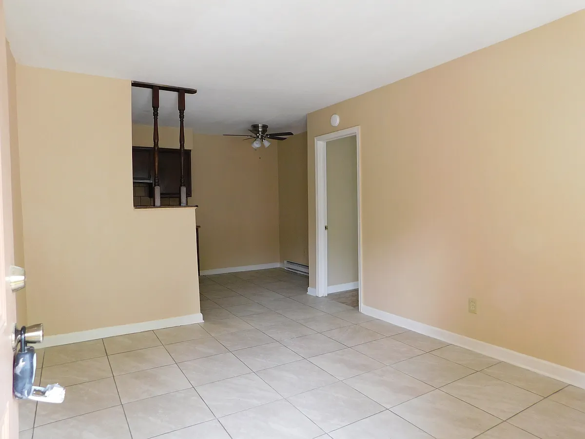 living room - 755 Guy Ave #6