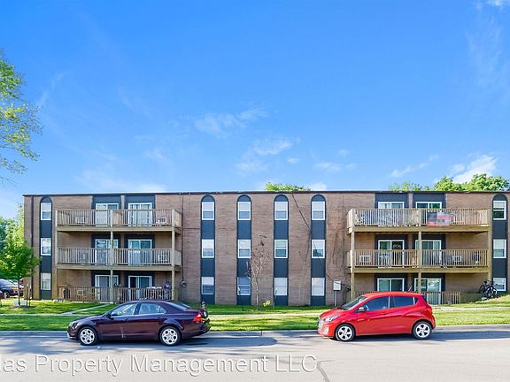 3rd image of 1733 W 24th St APT 20
