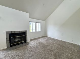 1033 Southwood Dr APT F, San Luis Obispo, CA 93401