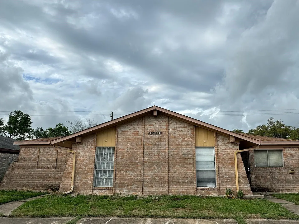 15051 Woodforest Blvd #A