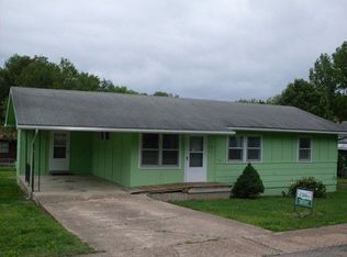423 E Elm St, Piedmont, MO 63957