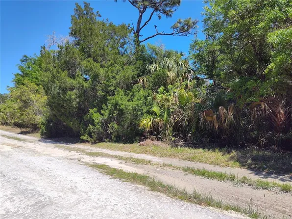 11433 N Clamdigger Ter #37, Inglis, FL 34449