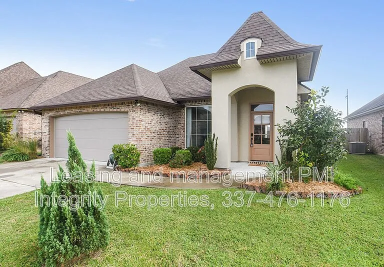 308 Overbrook Dr — Photo 1
