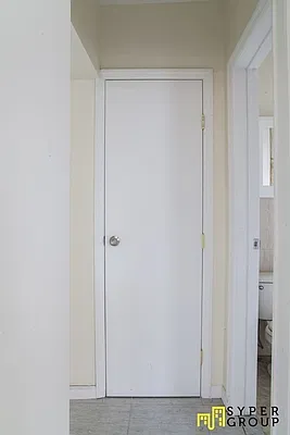 Rented by The Syper Group | media 4