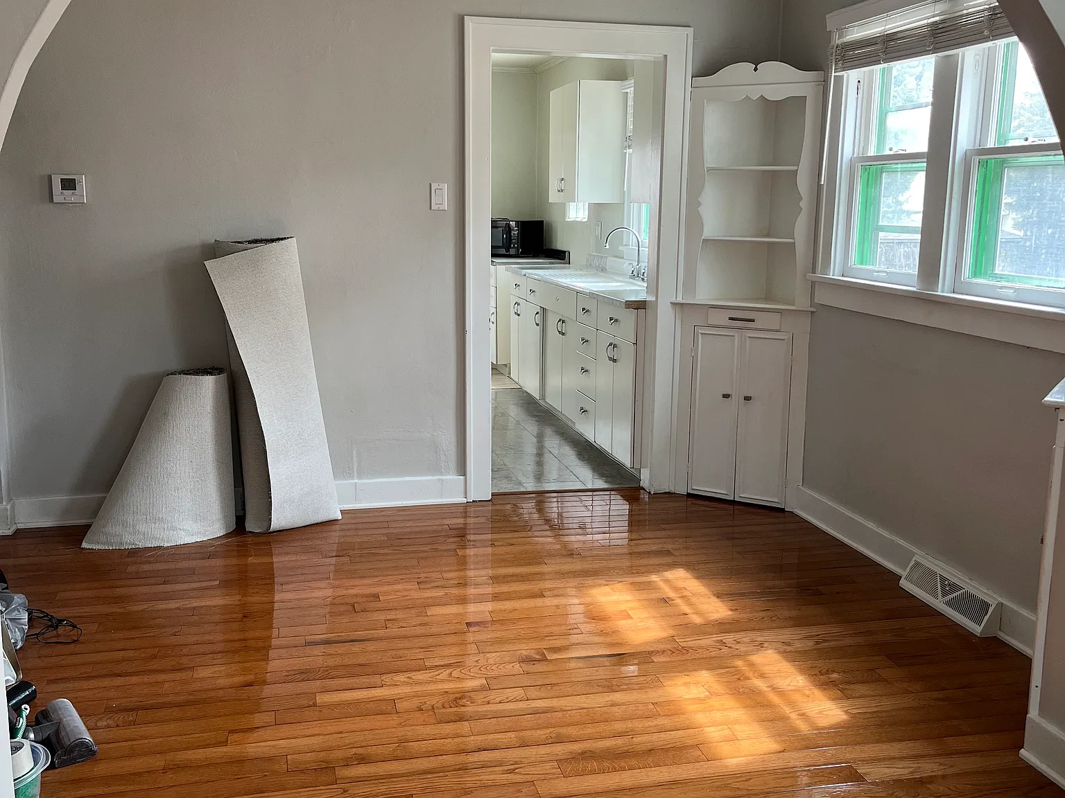 2 bed, 1023 sqft, $1,600 — Photo 3