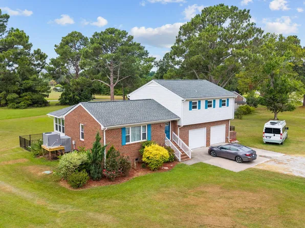 5302 Bogue Drive, Oriental, NC 28571