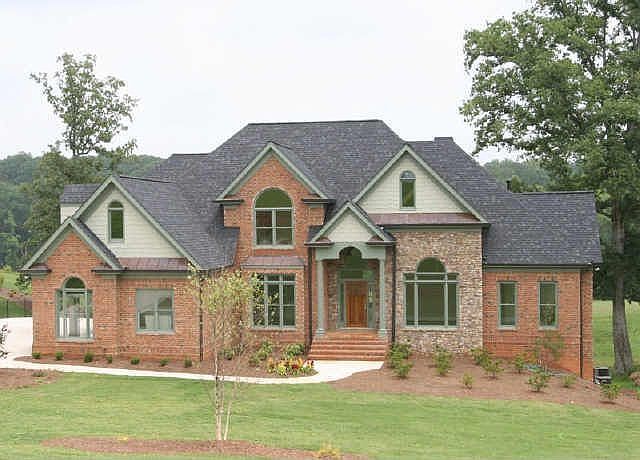 1st image of 325 Gold Bullion Dr E