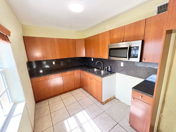 3rd image of 3501 SW 3rd St #1