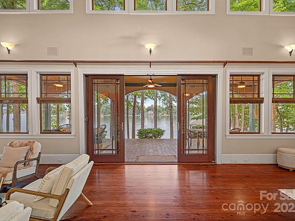 5th image of 145 Hunters Pointe Ln