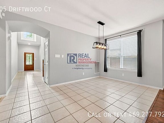 4th image of 405 Driftwood Ct