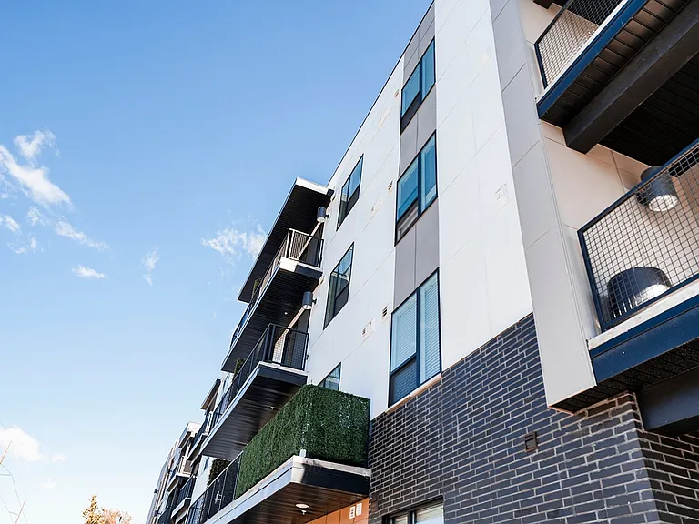 Streetcar Flats Exterior