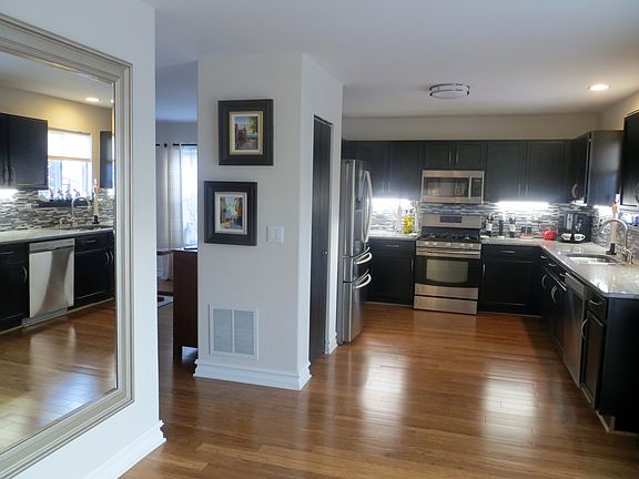4th image of 260 Havenwood Dr
