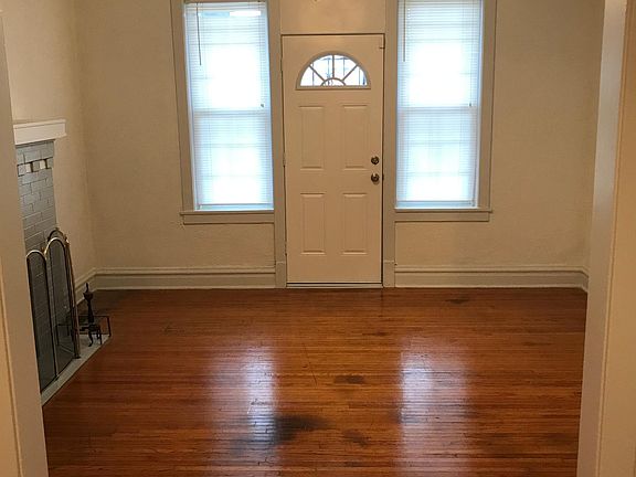 3rd image of 3632 N Taylor Ave Floor 1