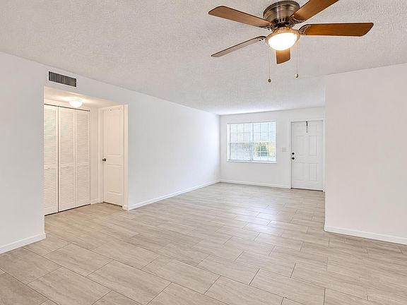 4th image of 850 E Commercial Boulevard #250f