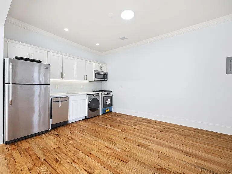 964 Madison St #3A — Photo 1