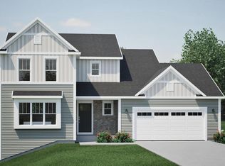 38 Copper Trails Rd, Hartford, WI 53027