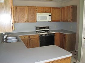 2nd image of 10920 Idlewood Ct