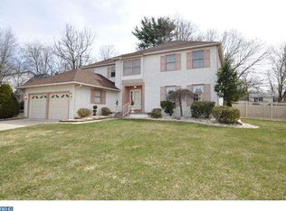 10 E Coach Ln, Mount Laurel, NJ 08054