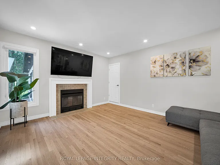 1218 Rideau Bend Cres — Photo 20