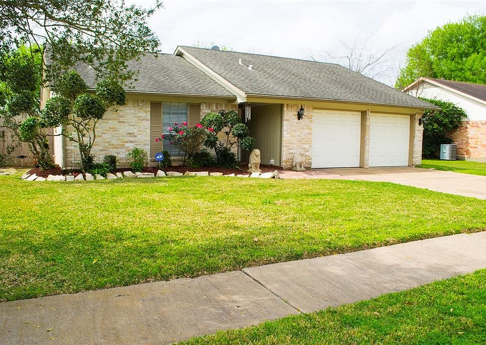 1st image of 17903 Glenmorris Dr