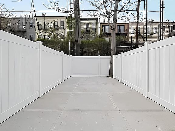 5th image of 245 Troutman St #1F