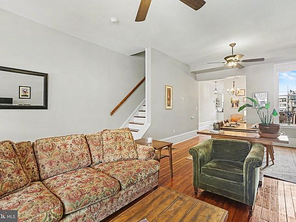 3rd image of 2008 Green St