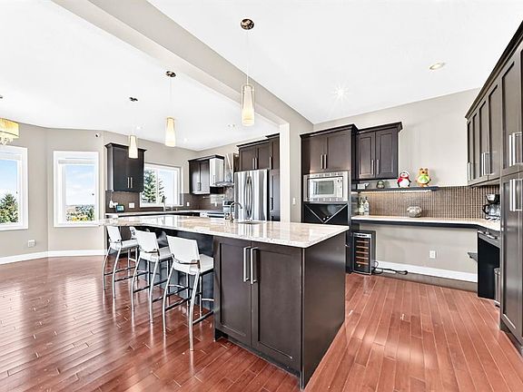 5th image of 255 S Edgebrook Park NW