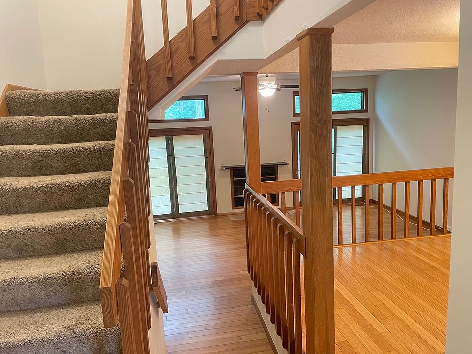 2203 Mill Pond Dr South Windsor CT Zillow