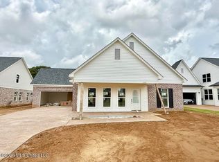 2508 Saint Charles Cv, Southaven, MS 38672