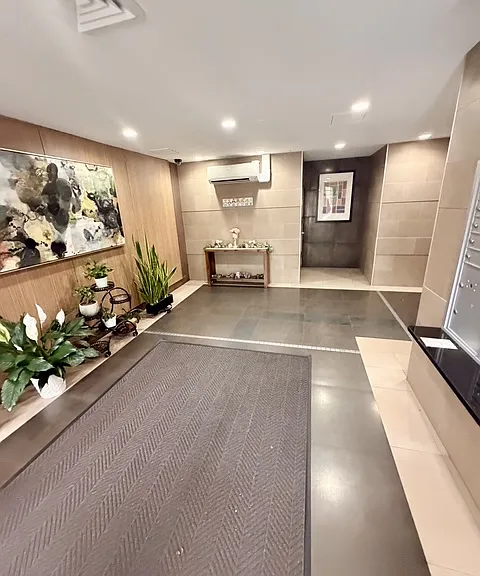 2360 Amsterdam Ave #2E — Photo 2