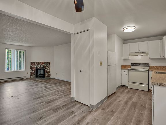 2nd image of 1700 Blankenship Rd #769-A4
